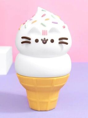 Pusheen Box Exclusive Ice Cream Pusheen Vinyl Figure Summer 2023